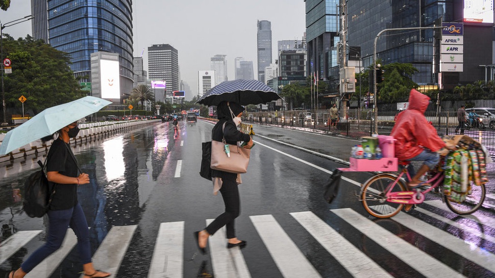 BMKG Prakirakan Hujan Guyur Jakarta & Beberapa Kota Besar