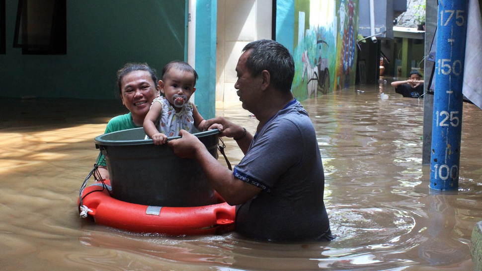 Banjir Rendam 24 RT di Jakarta akibat Hujan Deras & Luapan Kali