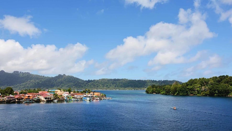 Mengenal Pulau Banda Neira dan Daftar Lokasi Wisatanya