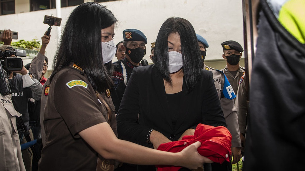 Putri Candrawathi Resmi Dijebloskan ke Lapas Pondok Bambu