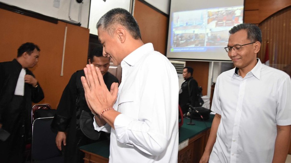 Hendra Kurniawan Jalani Sidang Lanjutan Obstruction of Justice