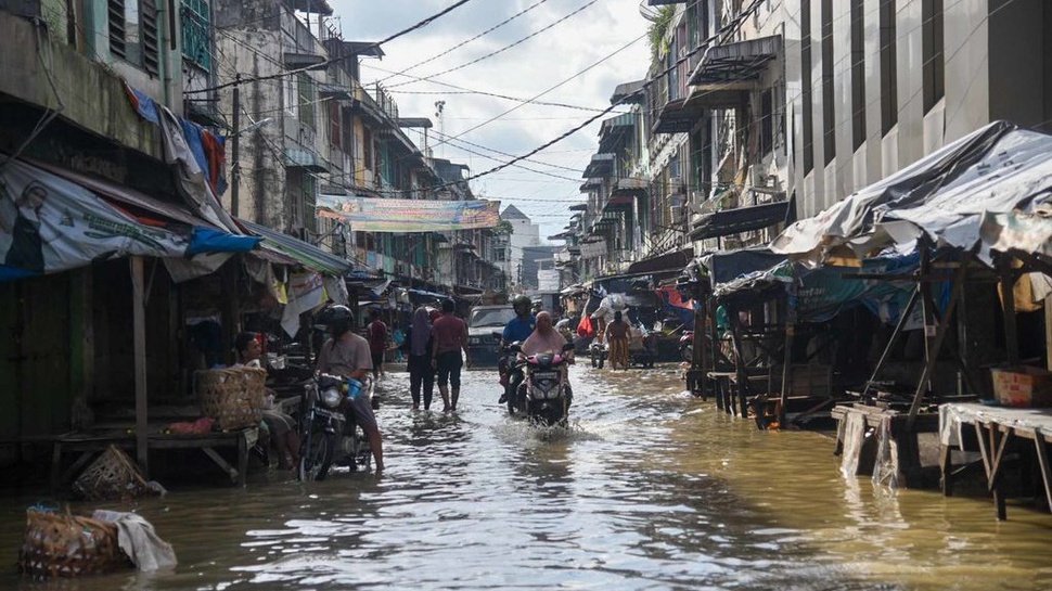 Potensi Hujan Lebat di Sumut, BMKG: Waspada Banjir dan Longsor
