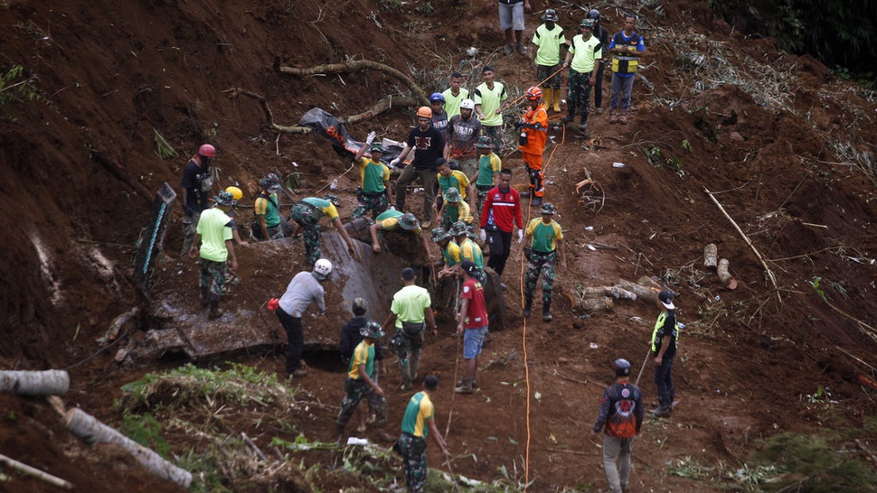 Hari ke-5 Gempa Cianjur, Tim SAR Lanjutkan Cari 39 Orang Hilang