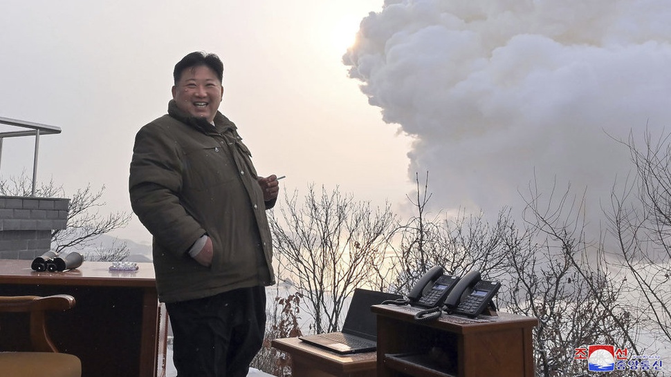 Korea Utara Luncurkan Uji Coba Satelit Mata-mata: Ada Apa?
