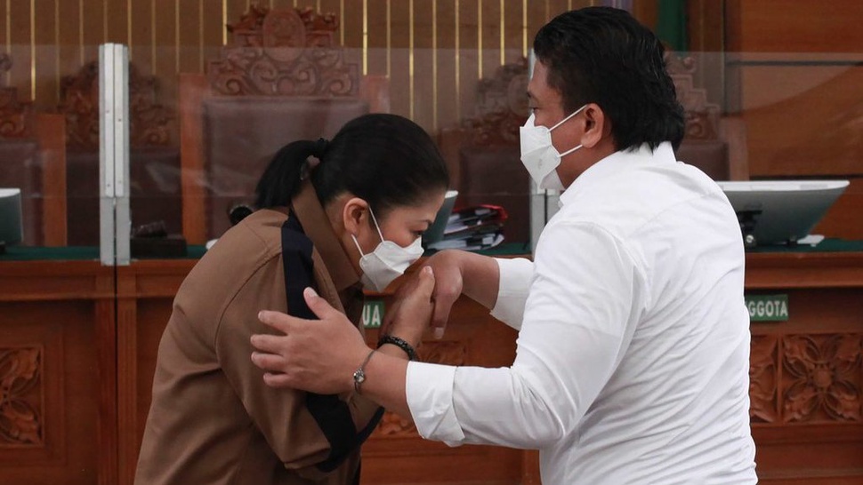 Hakim Cecar Alasan Ferdy Sambo Tak Ajak Visum Putri Candrawathi
