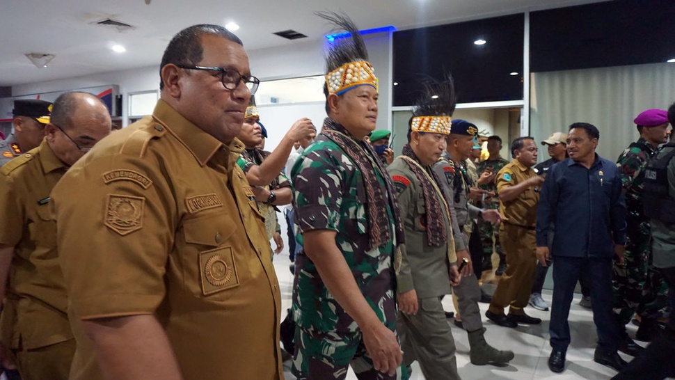 Panglima TNI Bantah Pilot Susi Air Disandera OPM