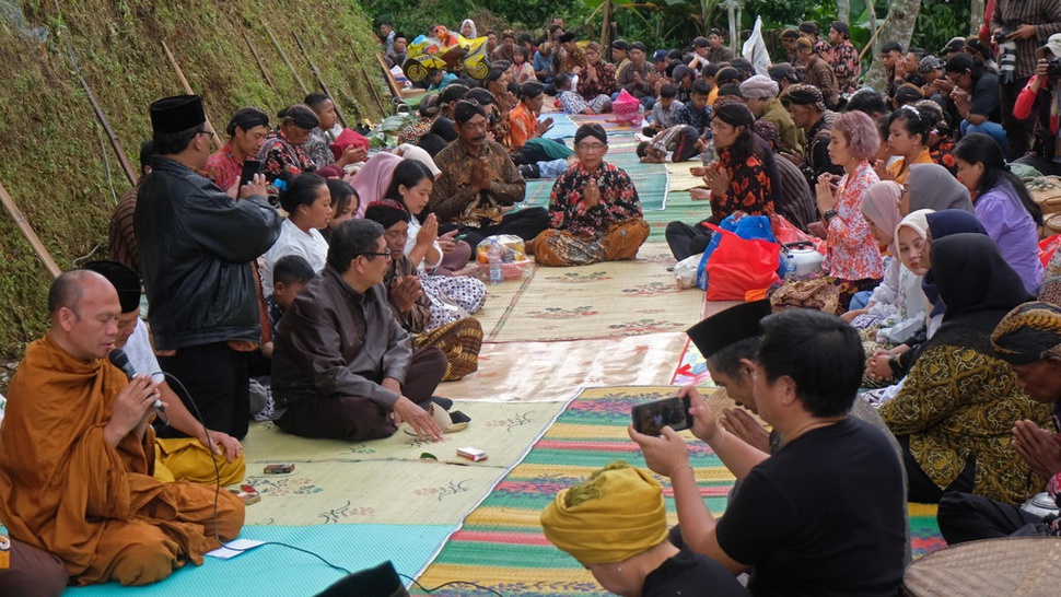 Contoh Teks MC Pranatacara Nyadran Bahasa Jawa dan Susunan Acara