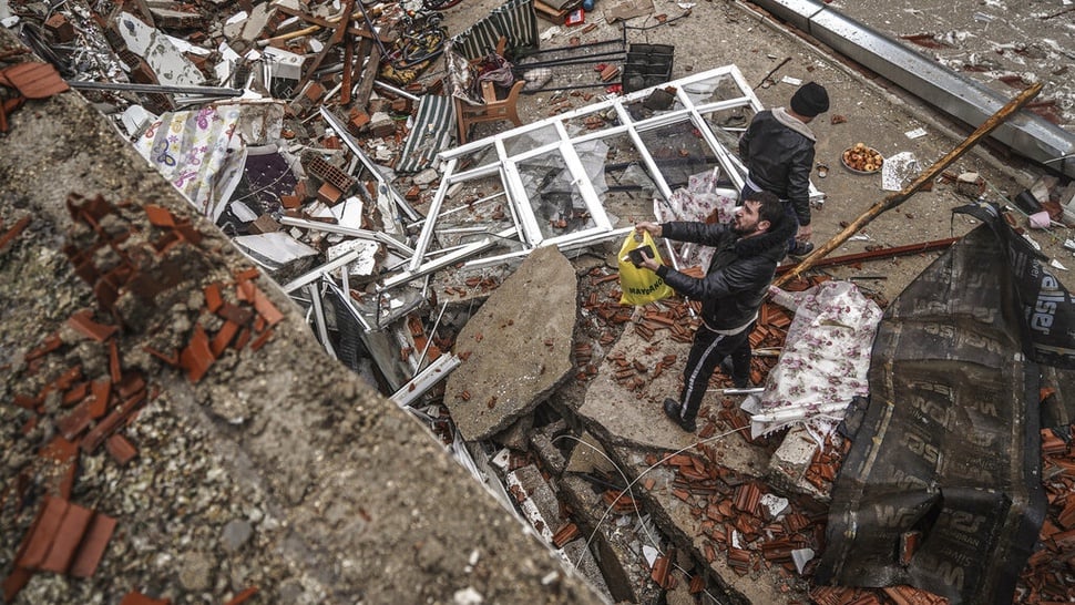 Update Korban Gempa Turki Hari Ini, Total 15.000 Orang Tewas