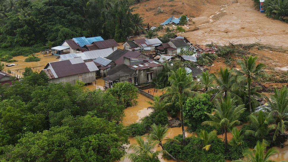 Korban Longsor di Natuna: 37 Meninggal, 17 Hilang & 5 Luka Berat