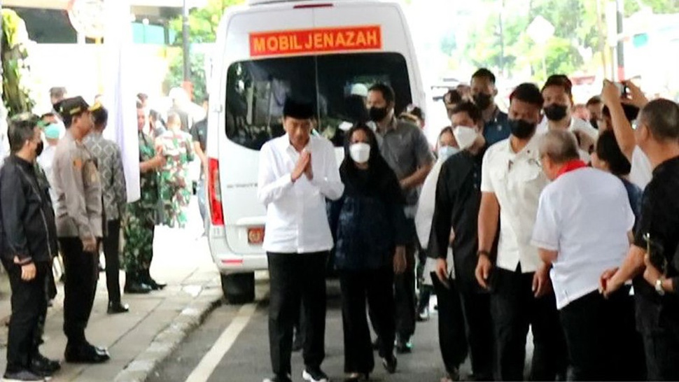 Istri Moeldoko Meninggal, Presiden Jokowi Melayat ke Rumah Duka
