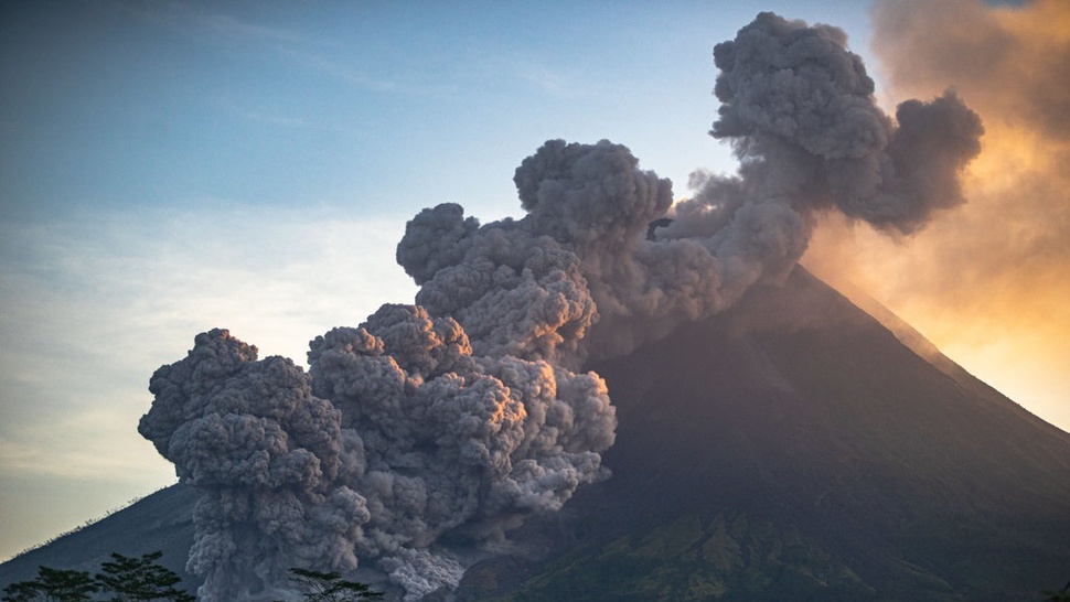 Info Gunung Merapi Hari Ini 24 Maret 2023: 37 Kali Gempa Guguran