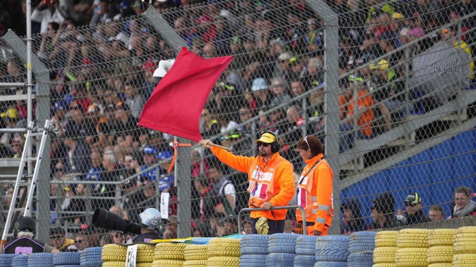 Arti Red Flag di MotoGP dan Aturan Lengkap Warna Bendera