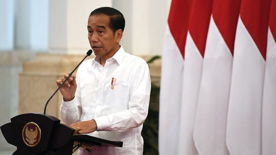 Jokowi: Jangan Sampai Jalan Jalur Logistik Rusak Parah