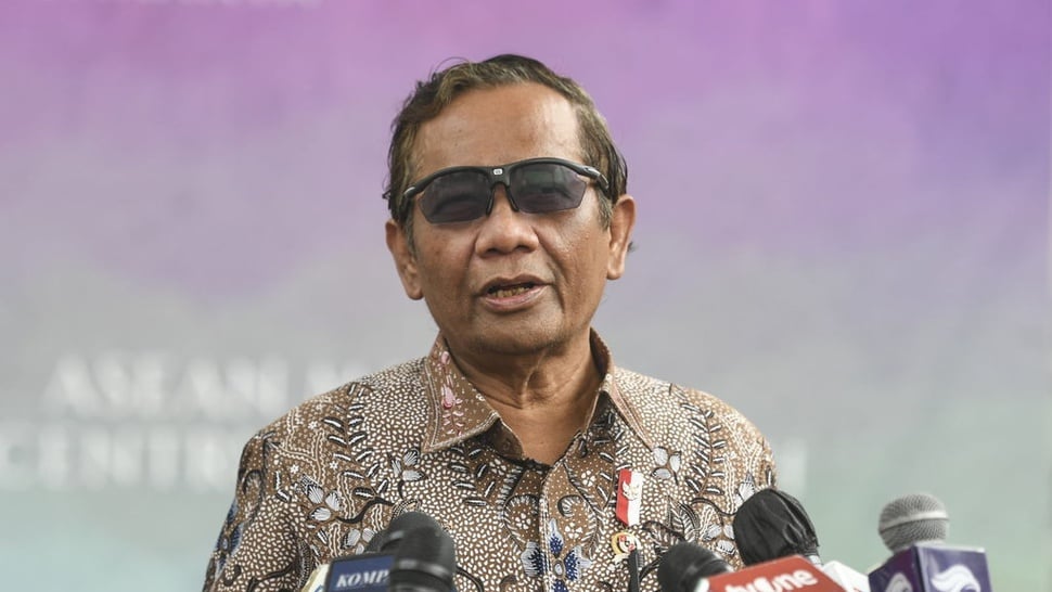 Mahfud MD Sebut Jokowi Perintahkan Kapolri Tindak Pembeking TPPO