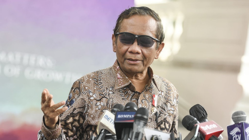 Mahfud MD akan Kaji Putusan MK terkait Masa Jabatan Pimpinan KPK
