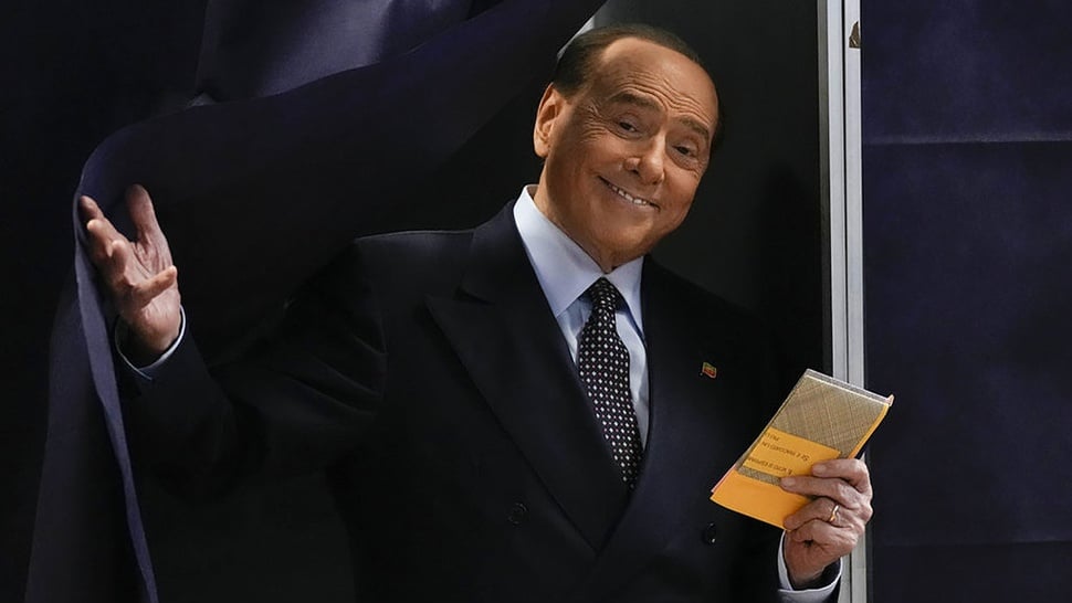 Profil Silvio Berlusconi Eks PM Italia-AC Milan & Kontroversinya