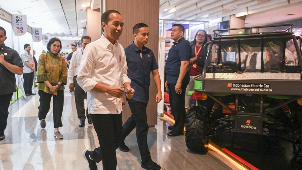 Teken Perpres, Presiden Jokowi Bubarkan KPCPEN