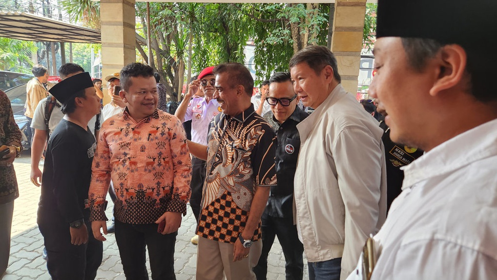 Hashim Sebut Alasan Yenny Wahid Berpeluang Jadi Cawapres Prabowo