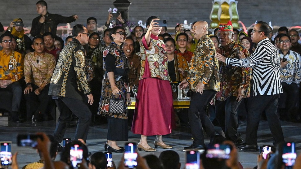 Twibbon Hari Batik Nasional 2023 & Kumpulan Ucapan Peringatannya