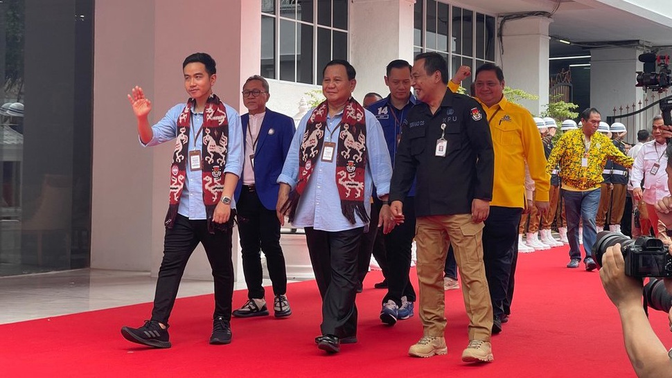 Prabowo-Gibran Tinggalkan KPU usai Resmi Jadi Peserta Pilpres