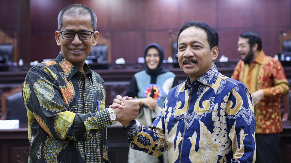 Suhartoyo Dilantik Jadi Ketua MK Gantikan Anwar Usman Hari Ini