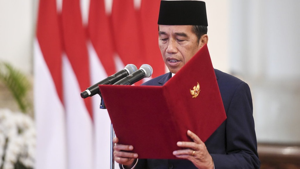 Jokowi akan Lantik Hakim Konstitusi dan Kepala BNN Hari Ini