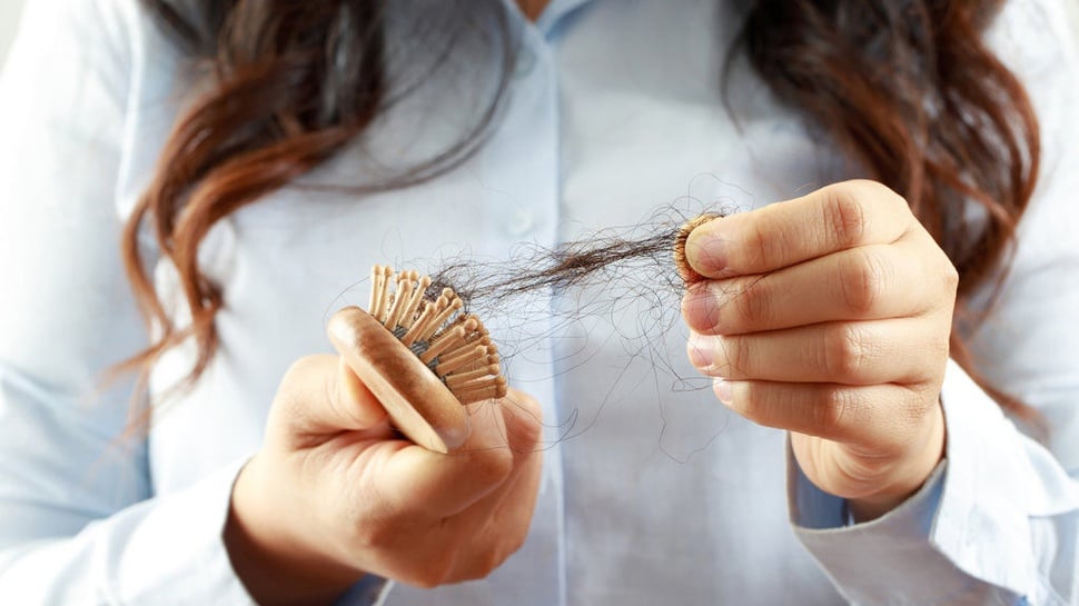 8 Makanan Penyebab Rambut Rontok yang Perlu Dihindari