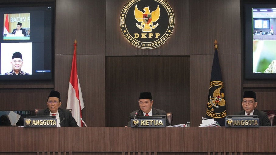 DKPP Pecat Ketua KPU Manggarai Barat Imbas Pelecehan ke Pegawai