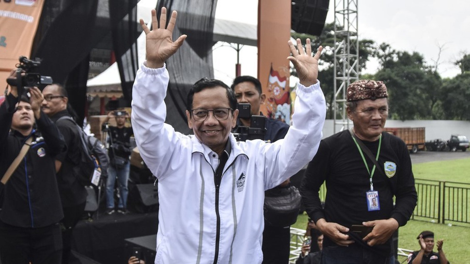 Mahfud Ingin Bertemu Jokowi, Resmi Mundur dari Menko Polhukam?