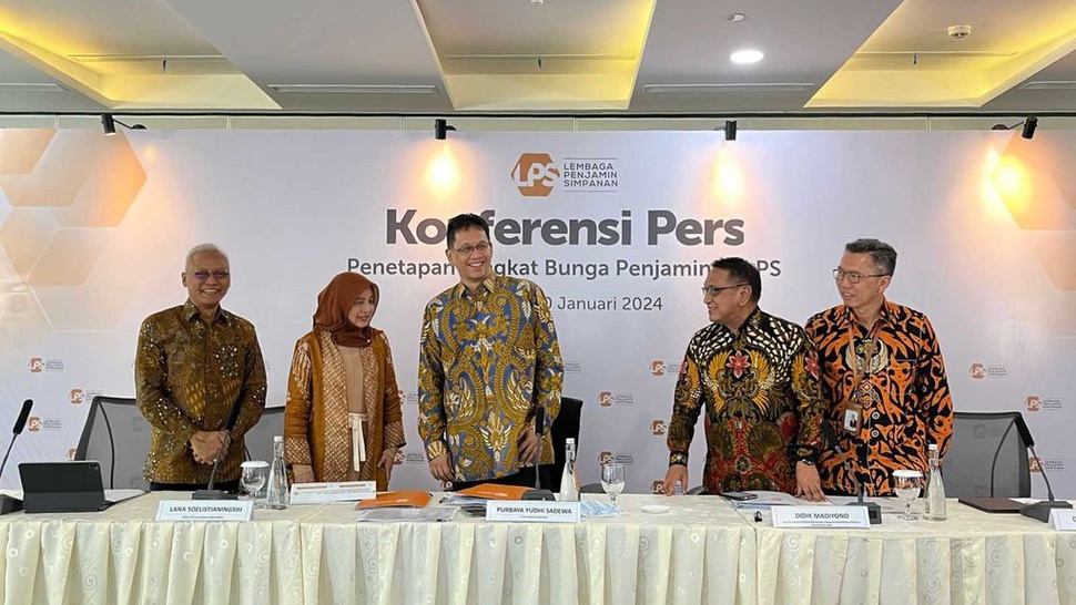 Tabungan Orang Kaya di Indonesia Susut, tapi Warga Biasa Naik