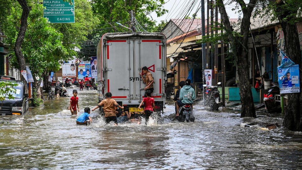 Banjir Jakarta Hari Ini, BPBD DKI: Warga Mengungsi di 3 Lokasi