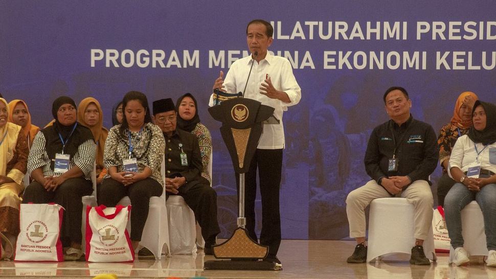 Jokowi Respons Keinginan Mahfud MD Mengundurkan Diri