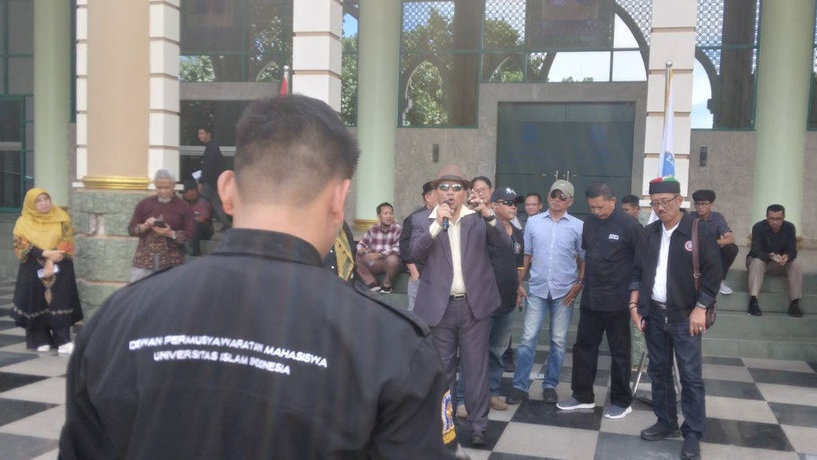 UII Yogyakarta Desak Jokowi Berhenti Menyalahgunakan Kekuasaan