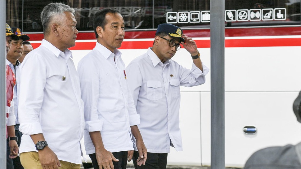 Jokowi Harap Terminal Bus di Indonesia Bebas Preman & Rapi