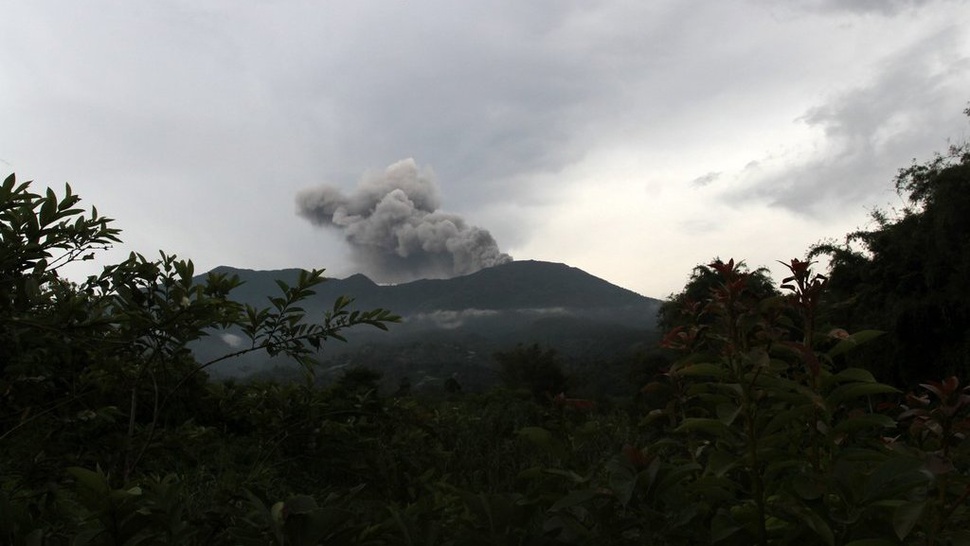 Kondisi Gunung Marapi Terkini dan Update Letusan: Status Siaga