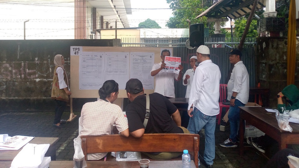 Prabowo-Gibran Menang di TPS Rizieq Shihab Nyoblos