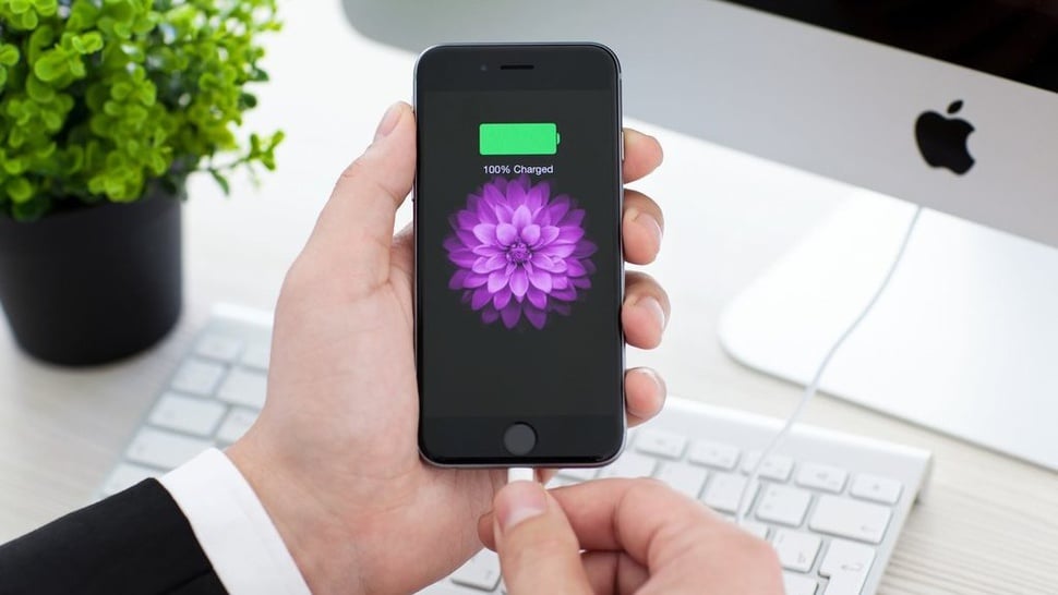 8 Cara Menjaga Battery Health iPhone dan Penyebab Boros
