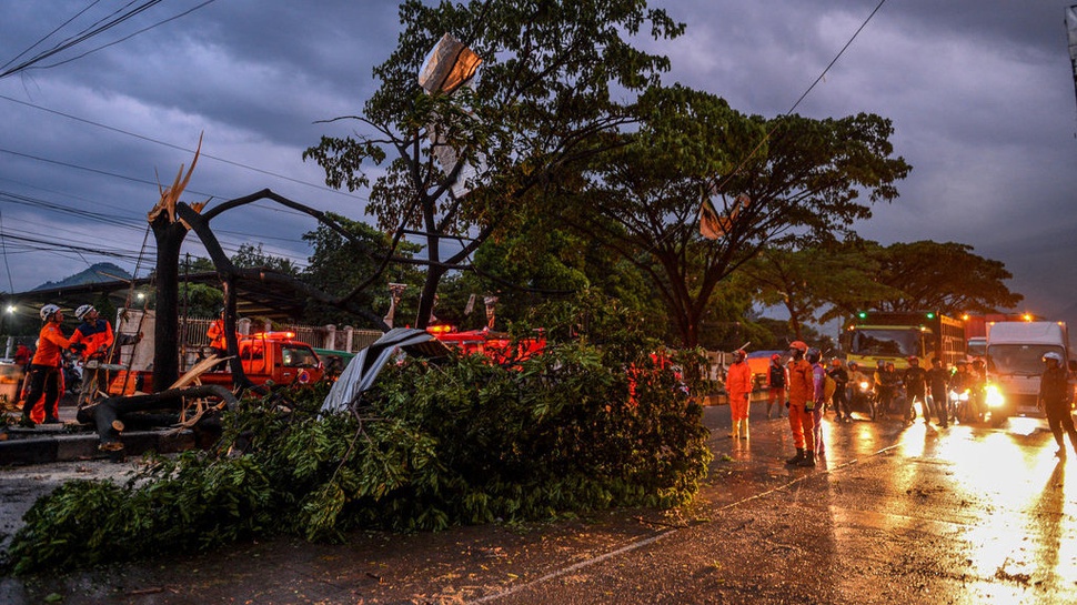 Bagaimana Proses Terjadinya Tornado dan Puting Beliung?