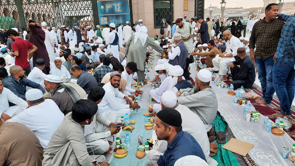 Menu Buka Puasa di Masjid Jogokariyan Selama Ramadhan 2024