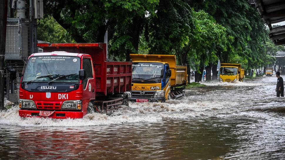 BPBD DKI Jakarta: 4 RT & 23 Ruas Jalan Terendam Banjir
