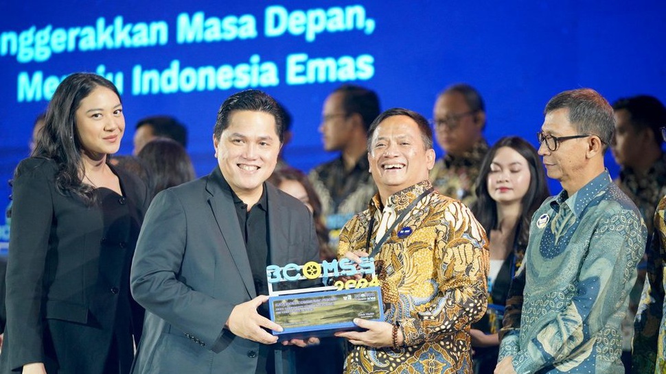 PNM Raih Award Top Contributor BUMN For Communications di BCOMSS