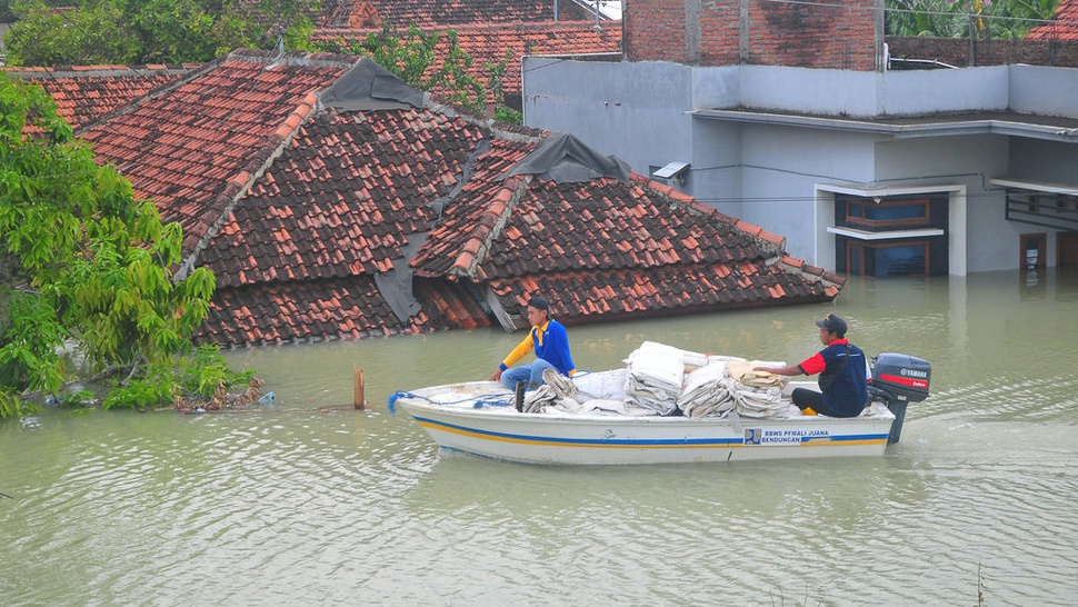 Pemerintah Siapkan Modifikasi Cuaca untuk Tangani Banjir Demak