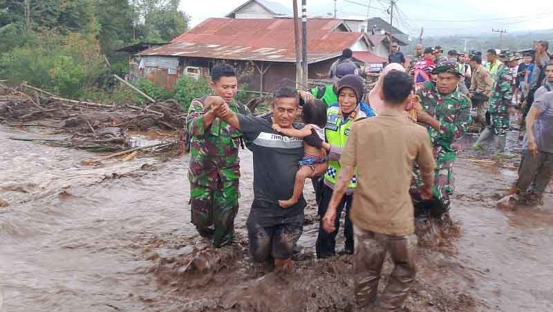 Banjir Lahar Dingin Gunung Marapi Akibatkan 256 Jiwa Terdampak