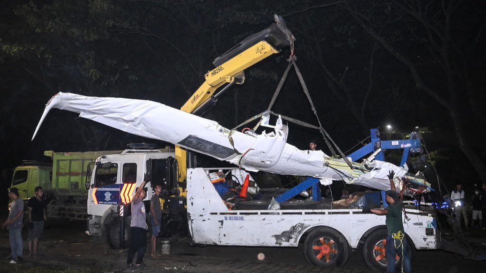 3 Korban Kecelakaan Pesawat Jatuh di BSD Diserahkan ke Keluarga