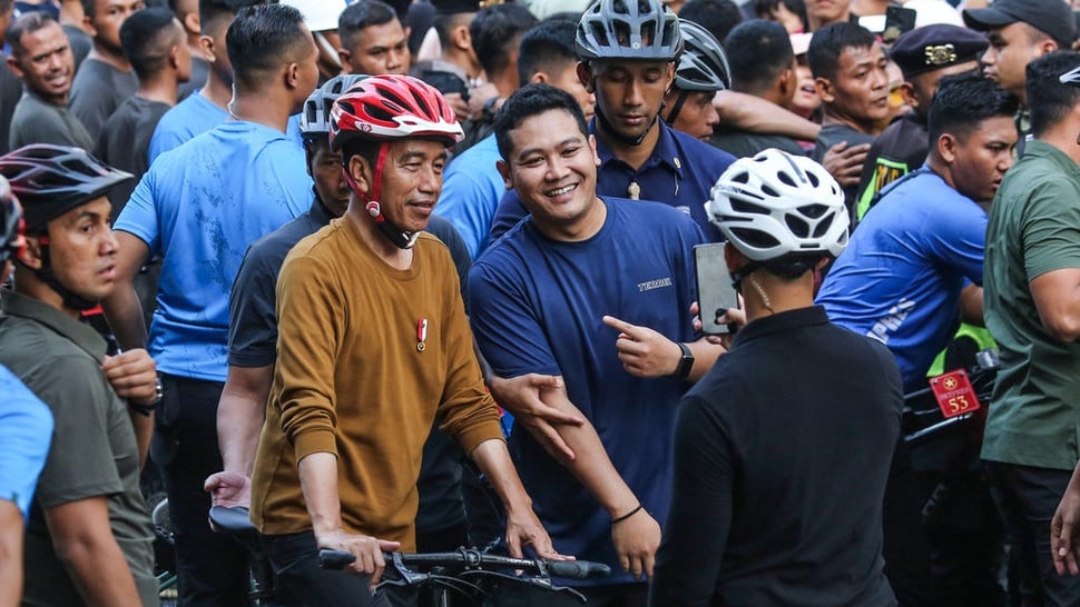 Nilai Tukar Rupiah Tembus Rp16.300, Jokowi: Masih di Posisi Baik