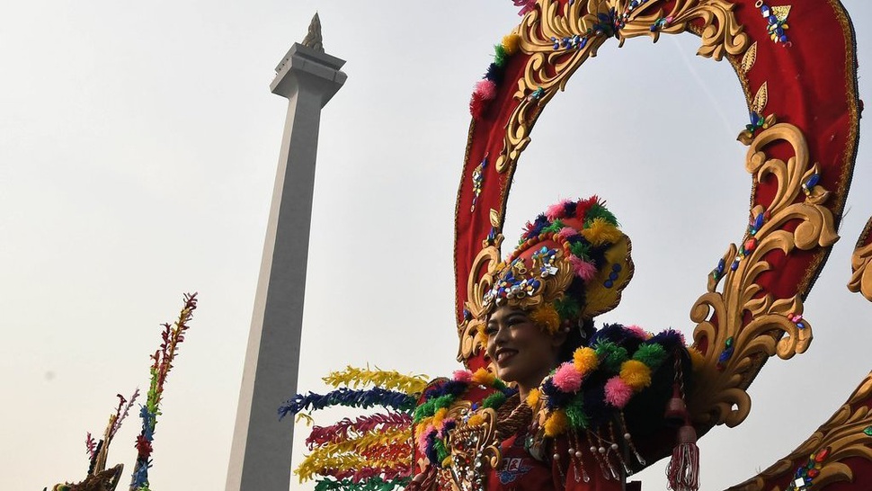 Lalu Lintas Sekitar Monas Kembali Normal usai Kirab Bendera