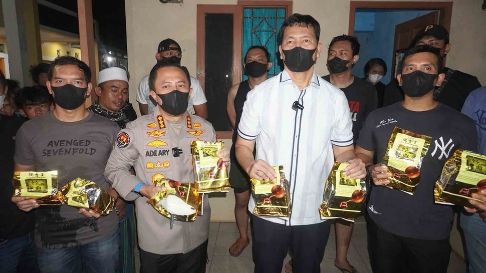 Polisi Tangkap Dua Tersangka Pengedar 20 Kg Sabu di Tangerang