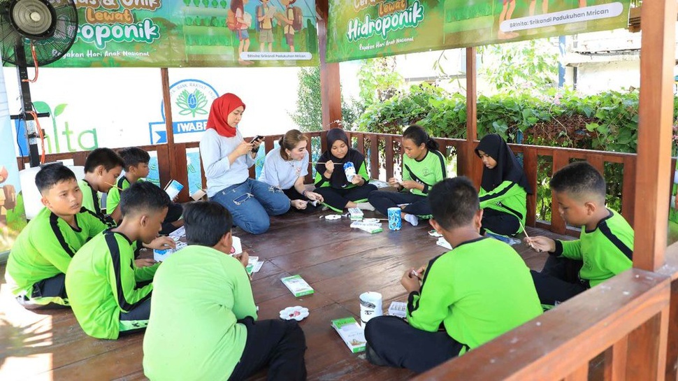 Di Hari Anak Nasional, BRI Ajak Anak SD Belajar Tanam Hidroponik