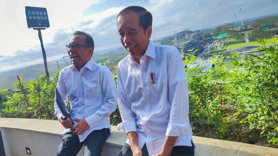 Hari Kedua Berkantor di IKN, Jokowi Temui Pangdam dan Pengusaha