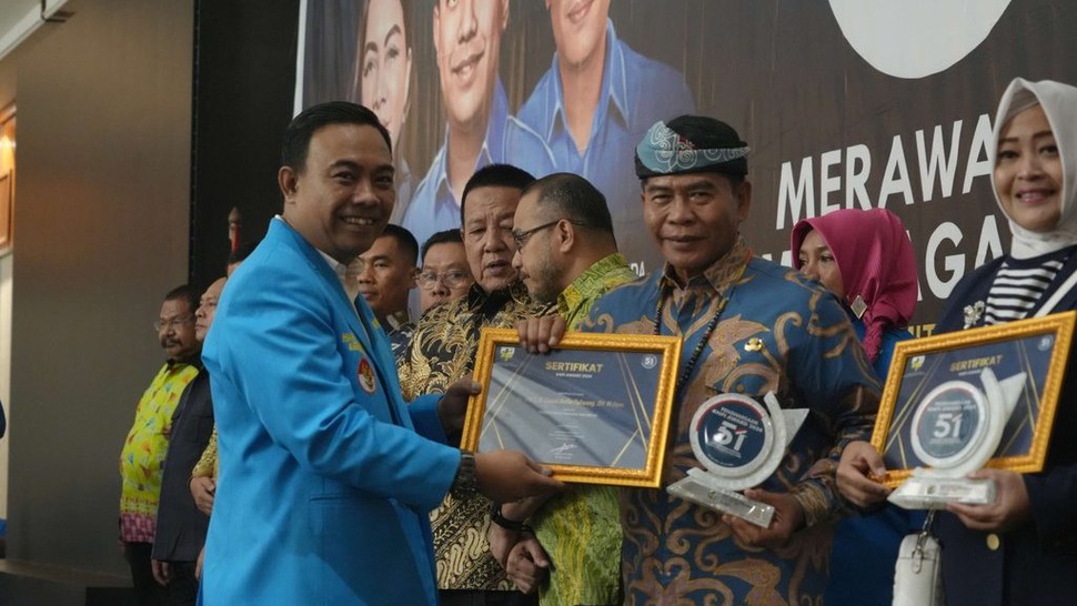 Gubernur Kaltara Raih Penghargaan Tokoh Peduli Pemuda Indonesia
